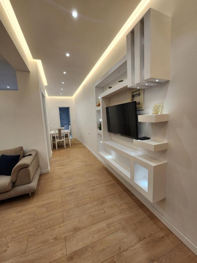 Dian'S Apartments Εξαμίλιο Εξωτερικό φωτογραφία